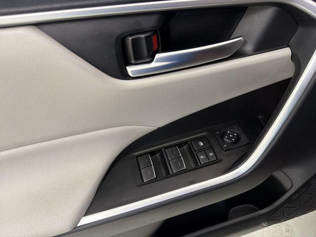 صورة مصغرة 22 لـ 2025 Toyota RAV4 XLE