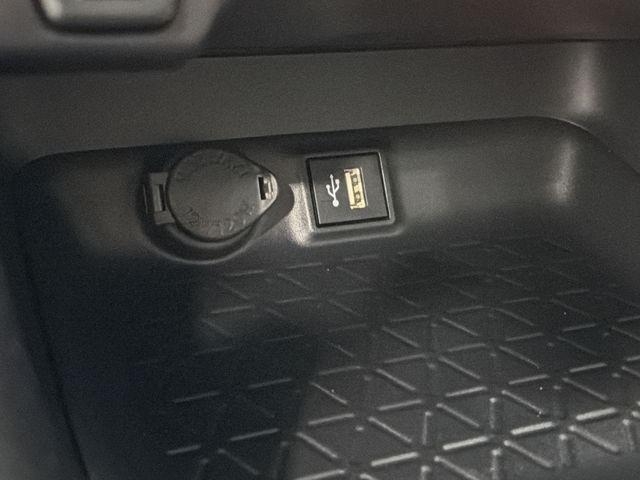 صورة مصغرة 27 لـ 2025 Toyota RAV4 XLE