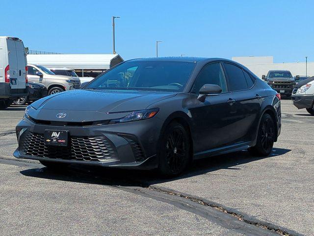2025 Toyota CAMRY SE — фото 4