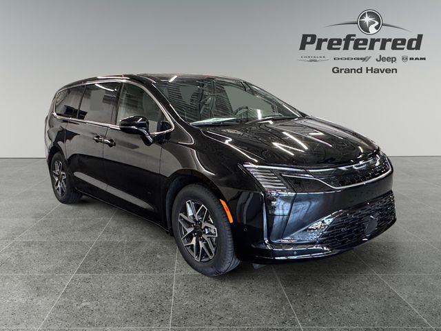 New 2027 Chrysler Pacifica LIMITED