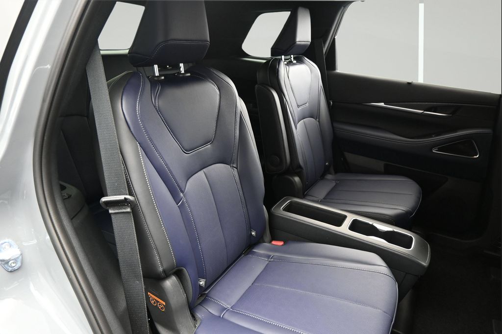 صورة 13 لـ 2026 Infiniti QX60 SPORT AWD
