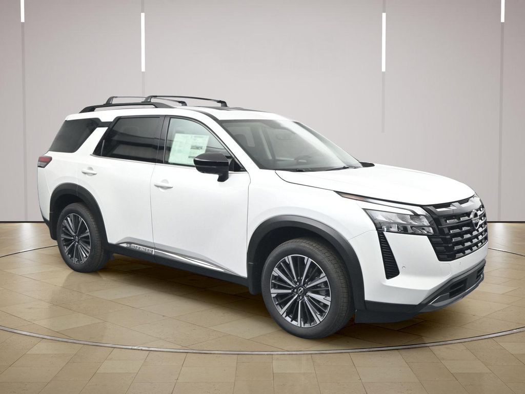 New 2026 Nissan Pathfinder Platinum