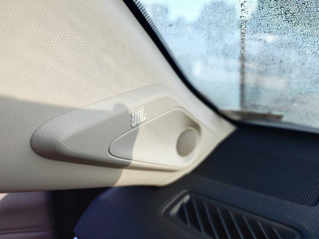 صورة 9 لـ 2023 Toyota RAV4 LIMITED