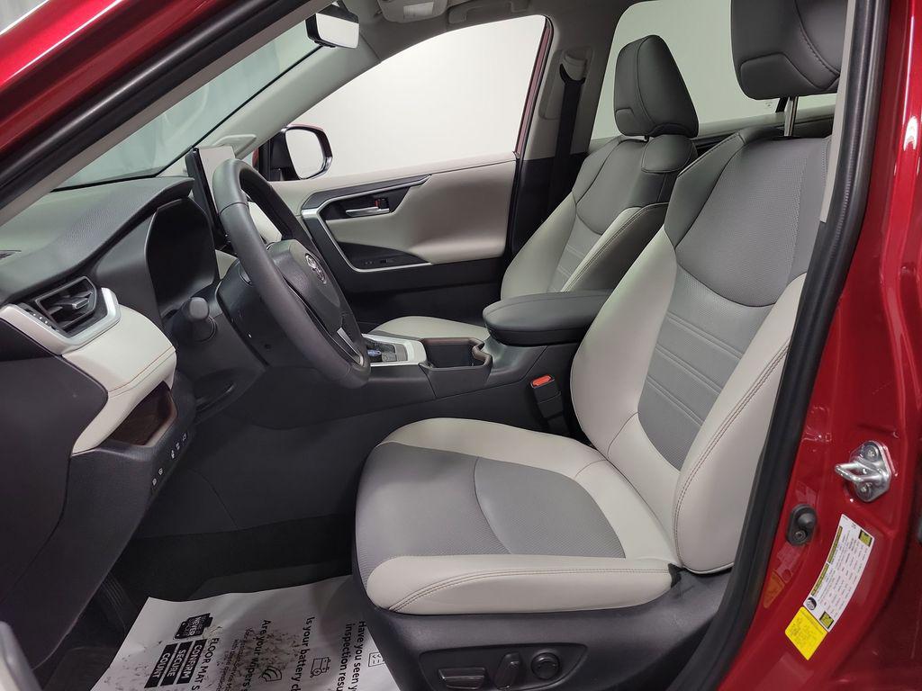 صورة مصغرة 13 لـ 2023 Toyota RAV4 LIMITED