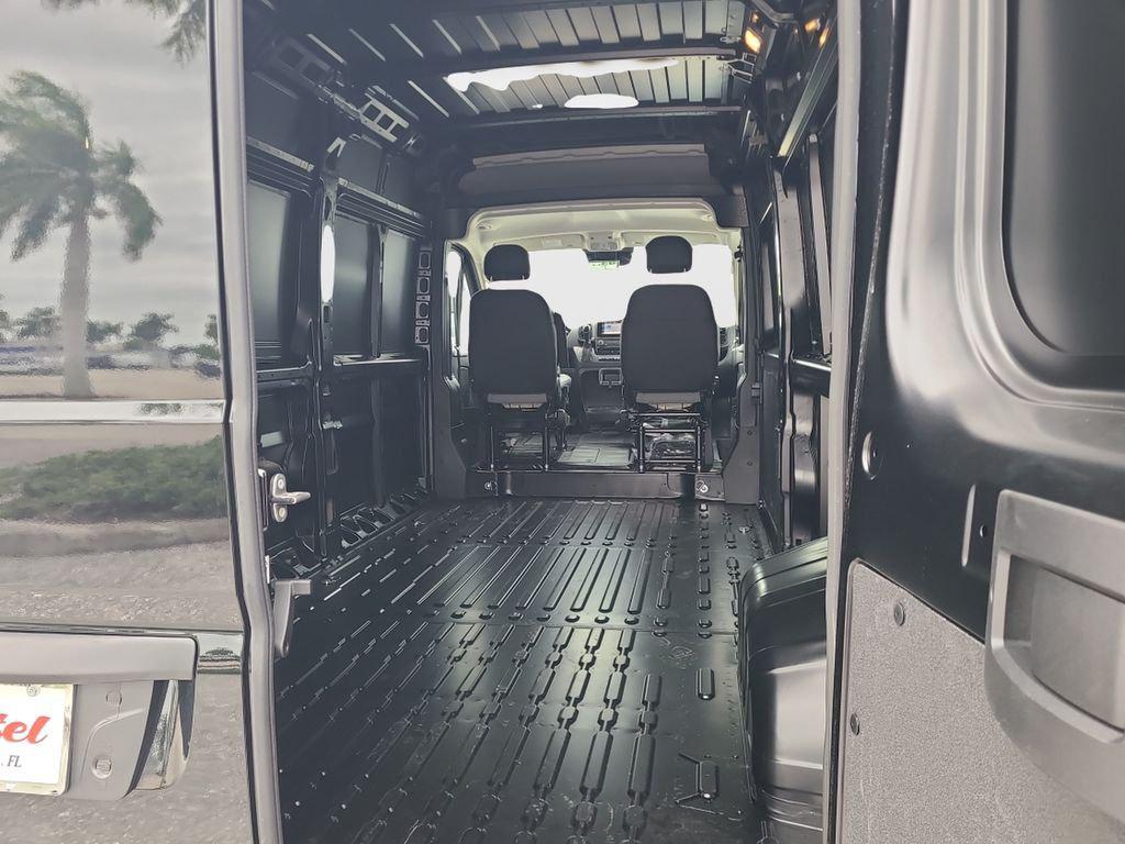 2026 RAM PROMASTER 2500 TRADESMAN — фото 9