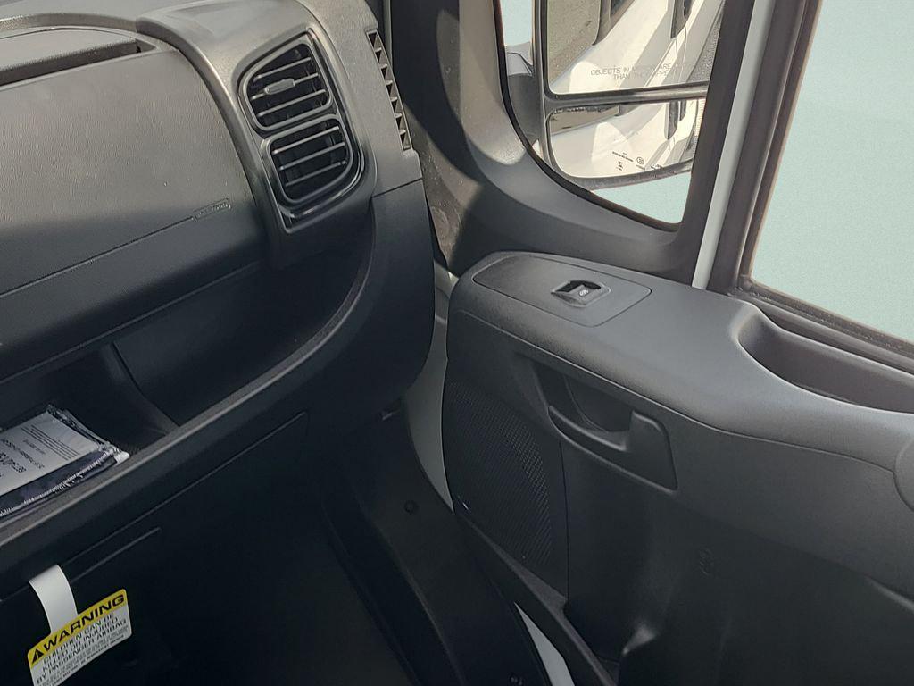 2026 RAM PROMASTER 2500 TRADESMAN — миниатюра 13