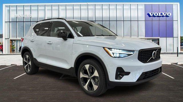New 2026 Volvo XC40 B5 Plus