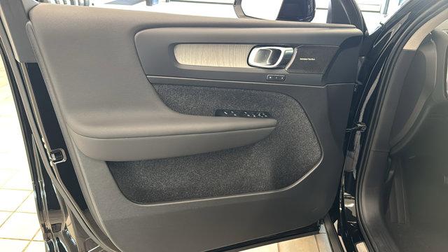 2026 Volvo XC40 B5 ULTRA — миниатюра 21