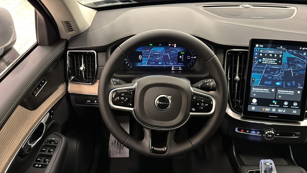 صورة مصغرة 12 لـ 2026 Volvo XC90 PLUG-IN HYBRID PLUS, T8 AWD, ELECTRIC/GASOLIN