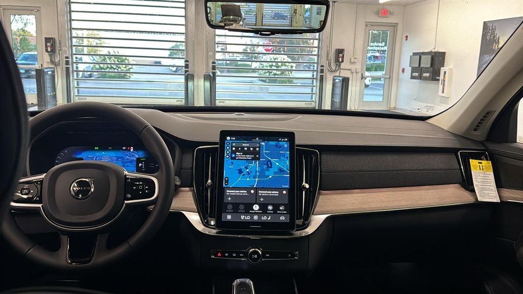 صورة مصغرة 11 لـ 2026 Volvo XC90 PLUG-IN HYBRID PLUS, T8 AWD, ELECTRIC/GASOLIN
