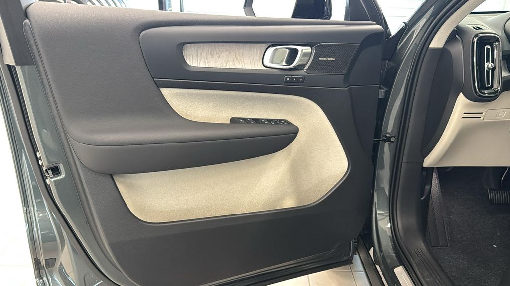 2026 Volvo XC40 ULTRA, B5 AWD GAS (MILD HYBRID), DARK 缩略图 21