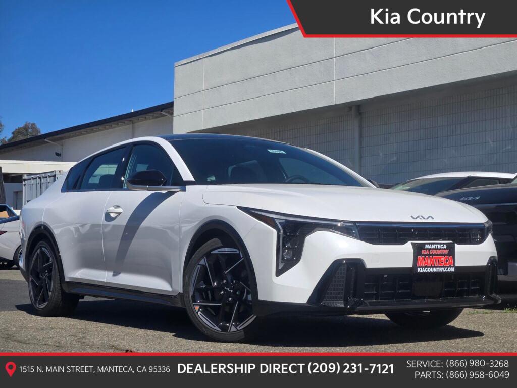 New 2026 Kia K4 GT-Line