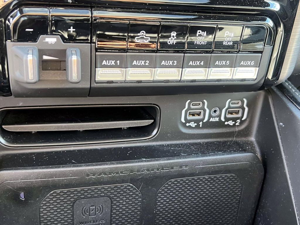 صورة مصغرة 31 لـ 2021 RAM 1500 TRX