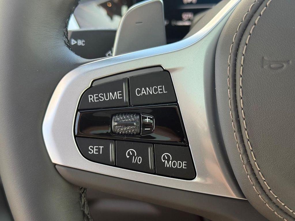 صورة مصغرة 13 لـ 2027 BMW X7 XDRIVE40I