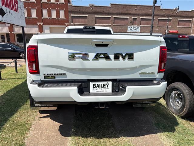 صورة 6 لـ 2025 RAM 3500 LARAMIE