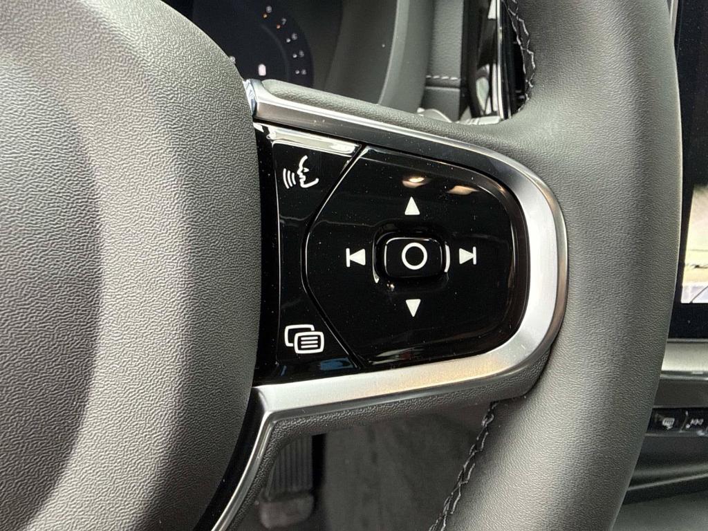 2026 Volvo XC60 B5 ULTRA 缩略图 32