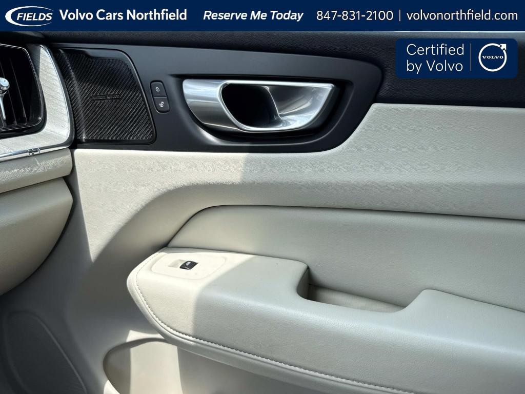 2023 Volvo XC60 B5 PLUS BRIGHT THEME — миниатюра 27