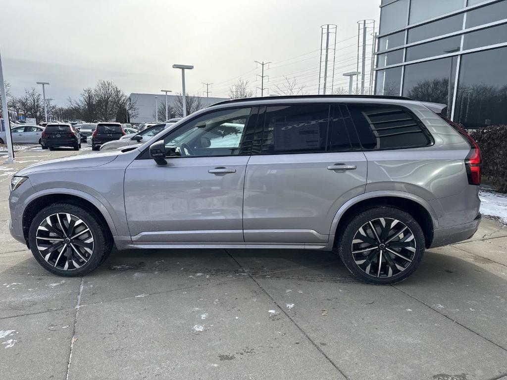 2026 Volvo XC90 B6 ULTRA DARK THEME 7-SEATER 照片 2