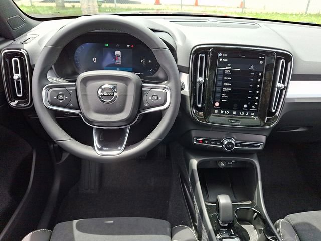 2026 Volvo XC40 ULTRA BLACK EDITION 照片 10