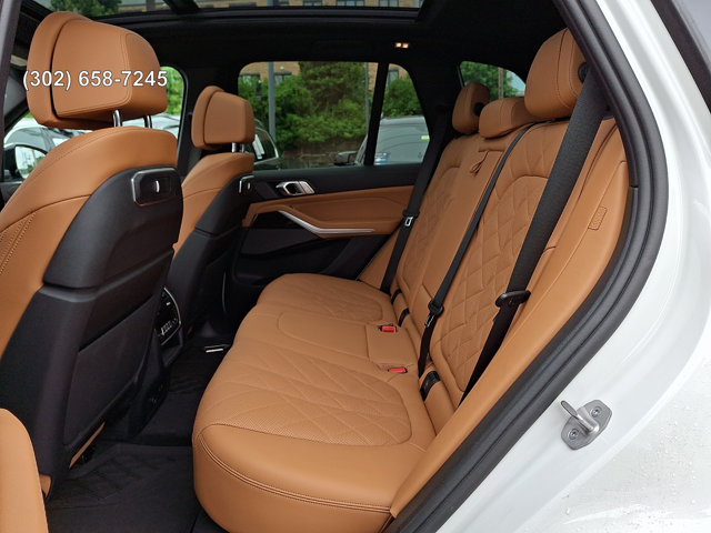 صورة 9 لـ 2024 BMW X5 XDRIVE50E