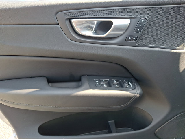 صورة مصغرة 11 لـ 2023 Volvo XC60 PLUS BRIGHT THEME