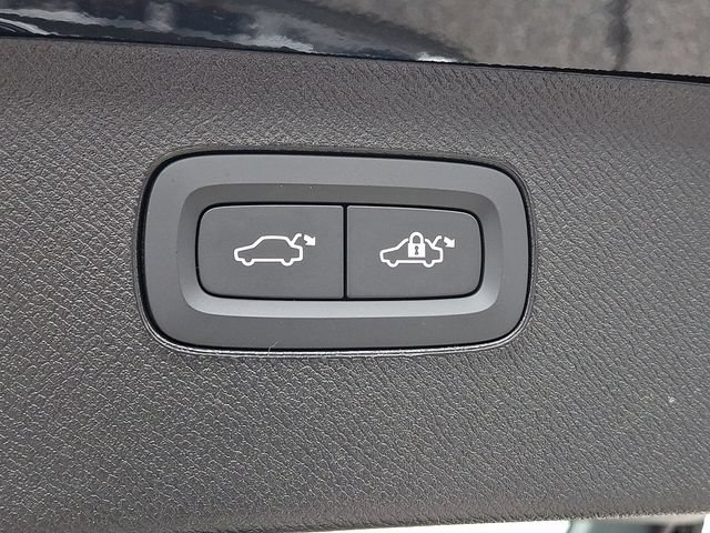 صورة مصغرة 29 لـ 2026 Volvo XC90 CORE