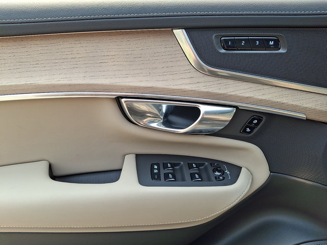 2026 Volvo XC90 CORE 照片 11
