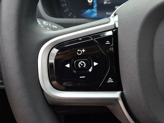 صورة مصغرة 24 لـ 2026 Volvo XC90 CORE