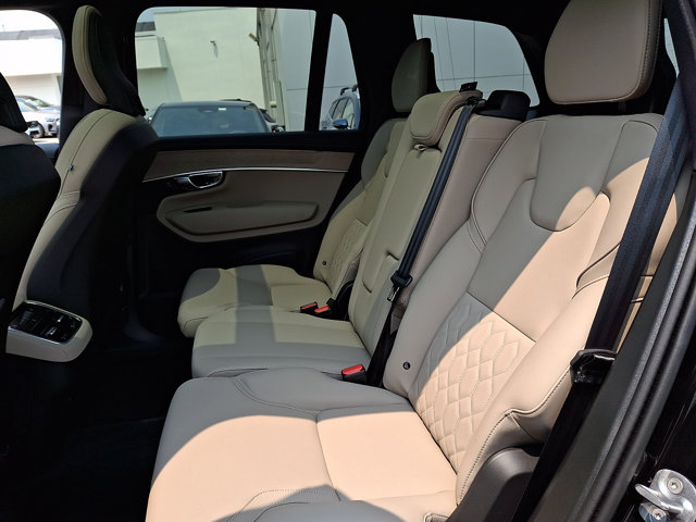 2026 Volvo XC90 CORE 照片 9