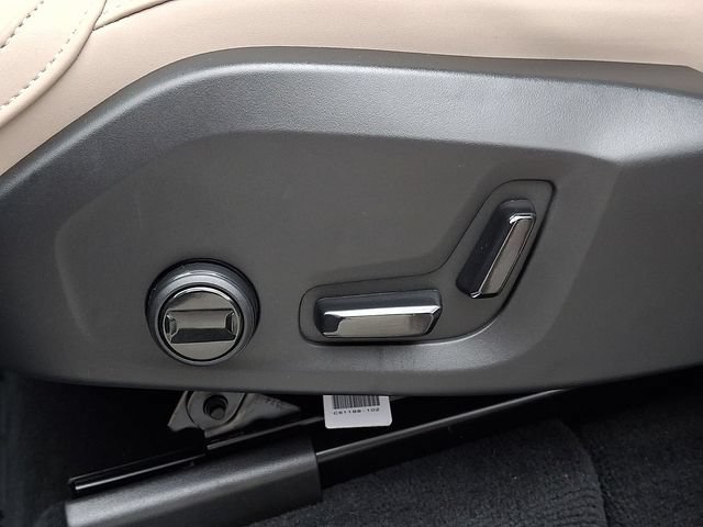 صورة مصغرة 26 لـ 2026 Volvo XC90 CORE