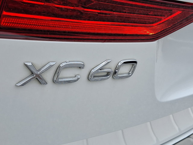 صورة مصغرة 29 لـ 2024 Volvo XC60 RECHARGE PLUG-IN HYBRID PLUS DARK THEME