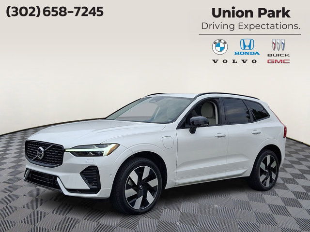 صورة 1 لـ 2024 Volvo XC60 RECHARGE PLUG-IN HYBRID PLUS DARK THEME