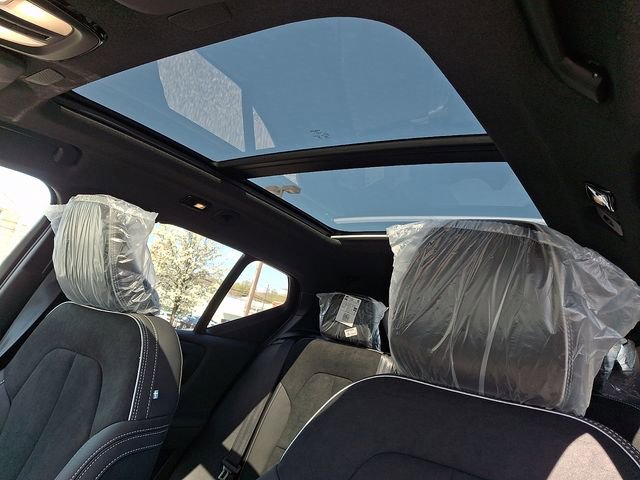 2026 Volvo XC40 ULTRA BLACK EDITION — миниатюра 13