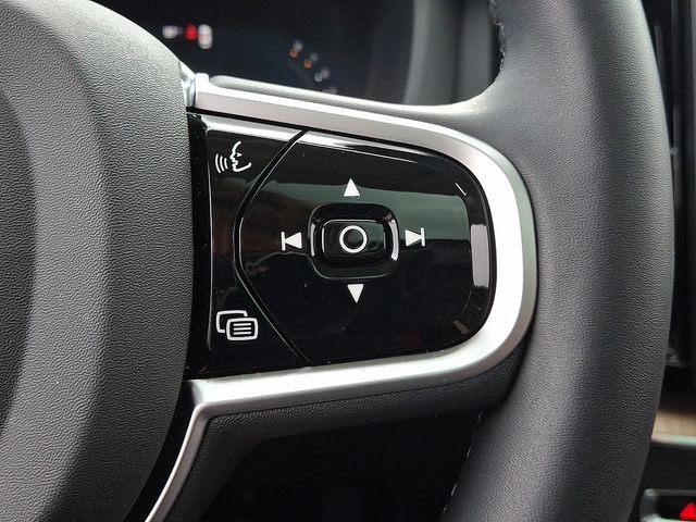 2026 Volvo XC60 PLUS — миниатюра 20