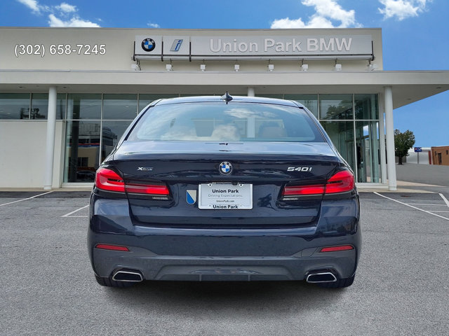 صورة 5 لـ 2022 BMW 540 540I XDRIVE