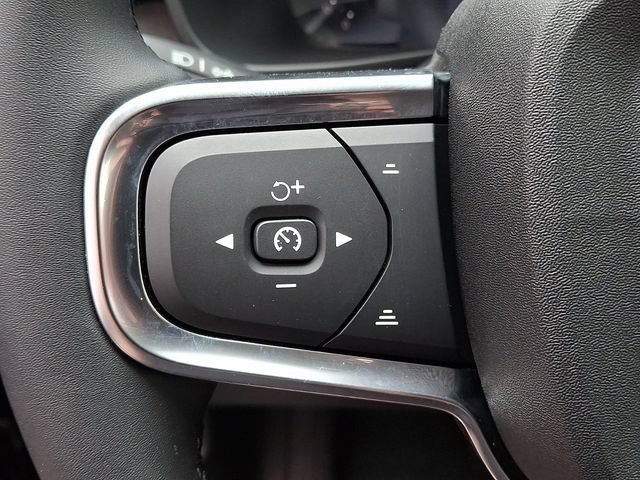صورة مصغرة 23 لـ 2026 Volvo XC40 CORE