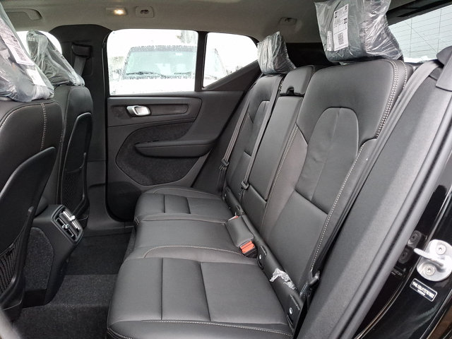 2026 Volvo XC40 CORE 照片 9