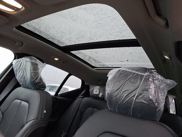صورة مصغرة 13 لـ 2026 Volvo XC40 CORE