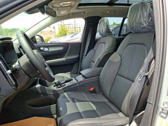 صورة مصغرة 12 لـ 2026 Volvo XC40 CORE