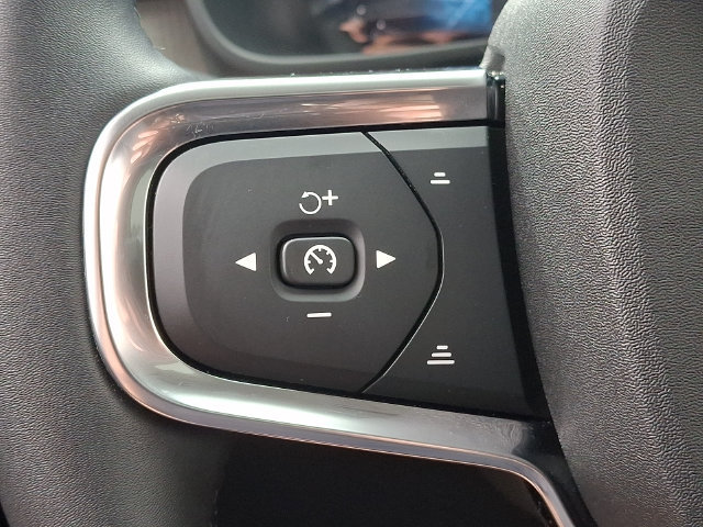 صورة مصغرة 24 لـ 2026 Volvo XC40 CORE