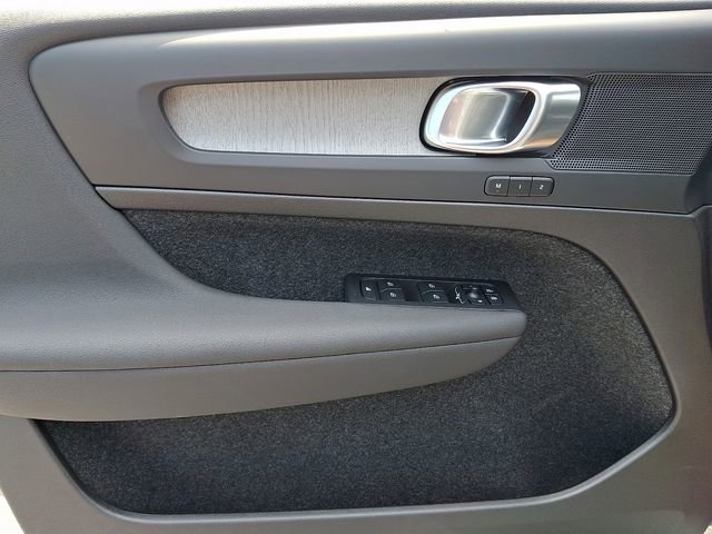 صورة مصغرة 11 لـ 2026 Volvo XC40 CORE