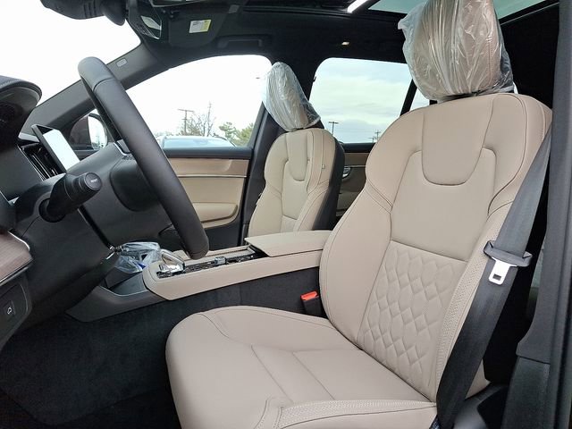 صورة مصغرة 11 لـ 2026 Volvo XC90 CORE