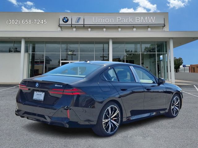 صورة 4 لـ 2026 BMW 550E 550E XDRIVE