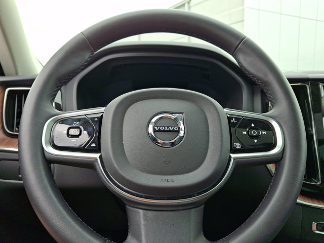 صورة مصغرة 21 لـ 2023 Volvo XC60 PLUS BRIGHT THEME
