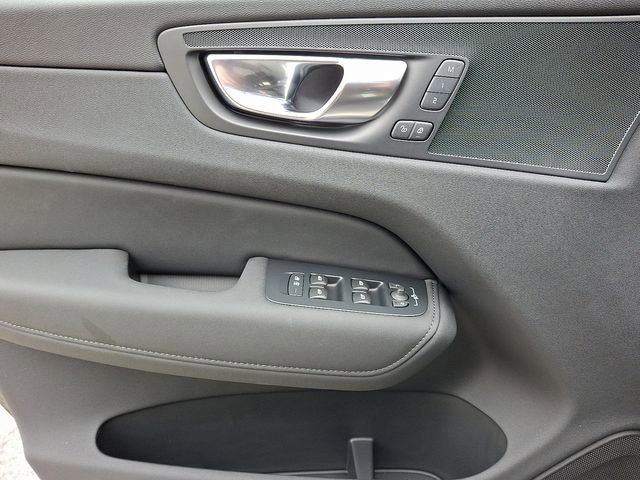 صورة مصغرة 11 لـ 2026 Volvo XC60 PLUS