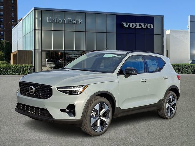 New 2026 Volvo XC40 Plus