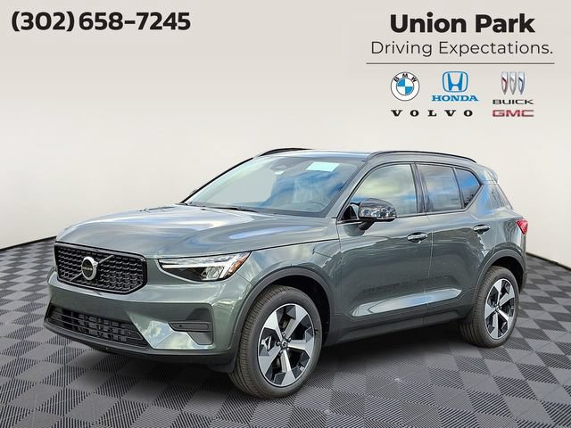 New 2026 Volvo XC40 Core