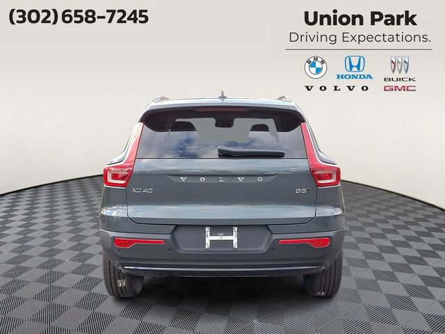 2026 Volvo XC40 CORE photo 5