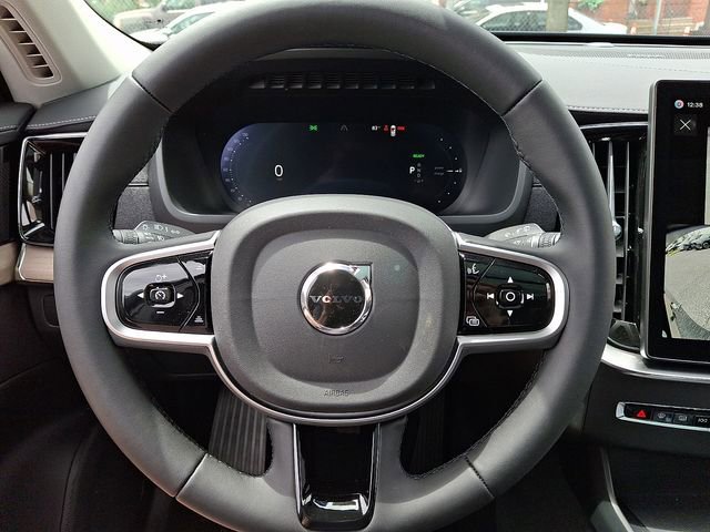 2026 Volvo XC90 PLUG-IN HYBRID PLUS — фото 17