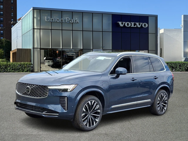 New 2026 Volvo XC90 Plug-In Hybrid Plus